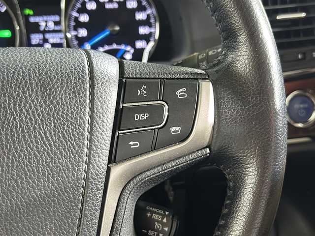 トヨタ クラウン ハイブリッド ロイヤルサルーン 島根県 2013(平25)年 6.5万km プレシャスシルバー 登録時走行距離64834km/純正HDDナビ/・HDD・フルセグTV/・Bluetooth/USB/バックカメラ/ETC/クルーズコントロール/純正フロアマット/純正１6インチAW/オートライト/HIDヘッドライト/コーナーセンサー後のみ/フォグランプ/スマートキー/スペアキー/アイドリングストップ/プッシュスタート/Bluetooth