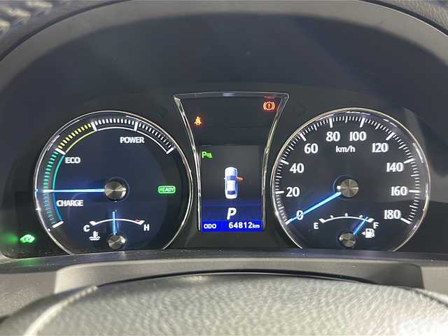 トヨタ クラウン ハイブリッド ロイヤルサルーン 島根県 2013(平25)年 6.5万km プレシャスシルバー 登録時走行距離64834km/純正HDDナビ/・HDD・フルセグTV/・Bluetooth/USB/バックカメラ/ETC/クルーズコントロール/純正フロアマット/純正１6インチAW/オートライト/HIDヘッドライト/コーナーセンサー後のみ/フォグランプ/スマートキー/スペアキー/アイドリングストップ/プッシュスタート/Bluetooth