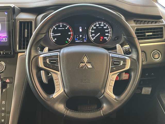 三菱 デリカＤ：５ G パワーパッケージ 埼玉県 2019(平31)年 5万km ダイヤモンドブラックマイカ 三菱e-Assist /フリップダウンモニター /純正メモリナビ/　　CD/DVD/BT/フルセグ /全方位カメラ /両側電動ドア /パワーバックドア /オートクルーズコントロール /LEDオートライト /シートヒーター /ブラインドスポットモニター /パドルシフト/電子パーキング/ETC