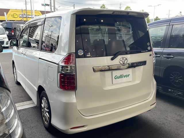 トヨタ ノア S Gエディション 愛知県 2008(平20)年 10.2万km ホワイトパールクリスタルシャイン 純正ナビ/純正フリップダウンモニター/バックカメラ/ETC