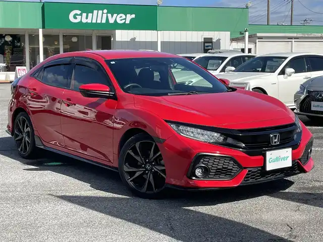 ホンダ シビック ハッチバック 千葉県 2018(平30)年 5.2万km フレームレッド 純正SDナビ【VXM-184VFi】/・CD/DVD/Bluetooth/フルセグTV/バックカメラ/クルーズコントロール/前席シートヒーター/スマートキー/パドルシフト/純正18インチアルミホイール/純正LEDヘッドライト/フォグランプ/社外ドライブレコーダー【DRV-34D】/ビルトインETC/本革巻きステアリング/オートライト/サイド＆カーテンエアバッグ/新車時保証書＆取扱説明書