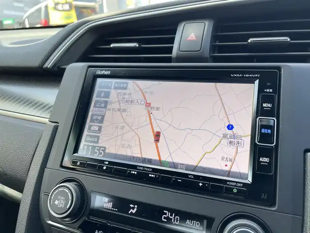 ホンダ シビック ハッチバック 千葉県 2018(平30)年 5.2万km フレームレッド 純正SDナビ【VXM-184VFi】/・CD/DVD/Bluetooth/フルセグTV/バックカメラ/クルーズコントロール/前席シートヒーター/スマートキー/パドルシフト/純正18インチアルミホイール/純正LEDヘッドライト/フォグランプ/社外ドライブレコーダー【DRV-34D】/ビルトインETC/本革巻きステアリング/オートライト/サイド＆カーテンエアバッグ/新車時保証書＆取扱説明書