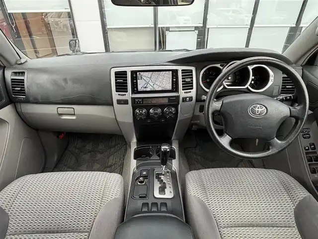 トヨタ ハイラックス サーフ SSR－X 宮城県 2007(平19)年 11.9万km ブラック 登録時走行距離118559km/社外ナビ/ワンセグTV/CD/DVD/AM/FM/AUX/MD/オートライト/リモコンキー/サンルーフ/バックカメラ/エンジンスターター/純正フロアマット/サイドステップ/ルーフレール/純正アルミホイール/電動格納ミラー/ヘッドライトレベライザー/フォグランプ