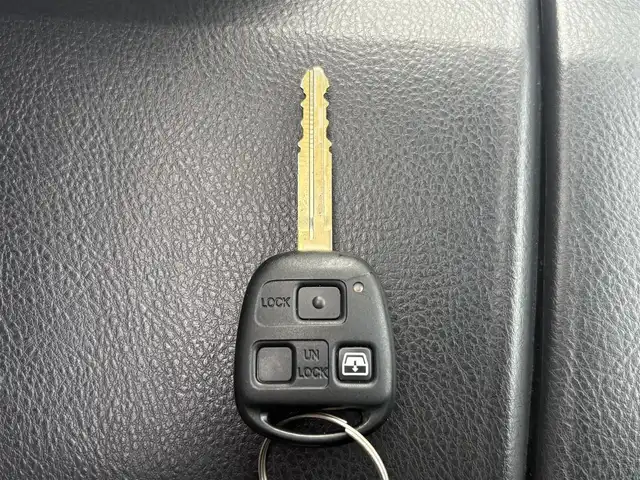 トヨタ ハイラックス サーフ SSR－X 宮城県 2007(平19)年 11.9万km ブラック 登録時走行距離118559km/社外ナビ/ワンセグTV/CD/DVD/AM/FM/AUX/MD/オートライト/リモコンキー/サンルーフ/バックカメラ/エンジンスターター/純正フロアマット/サイドステップ/ルーフレール/純正アルミホイール/電動格納ミラー/ヘッドライトレベライザー/フォグランプ