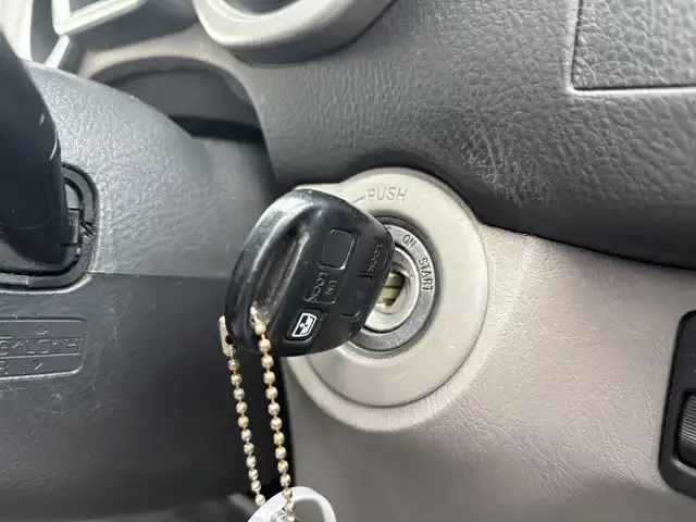 トヨタ ハイラックス サーフ SSR－X 宮城県 2007(平19)年 11.9万km ブラック 登録時走行距離118559km/社外ナビ/ワンセグTV/CD/DVD/AM/FM/AUX/MD/オートライト/リモコンキー/サンルーフ/バックカメラ/エンジンスターター/純正フロアマット/サイドステップ/ルーフレール/純正アルミホイール/電動格納ミラー/ヘッドライトレベライザー/フォグランプ