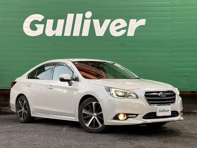 スバル レガシィ Ｂ４ リミテッド 道東・釧路十勝 2016(平28)年 3.6万km クリスタルホワイトP ワンオーナー/純正8インチSDナビ（CN-LR810DFA）/(BT/フルセグTV/CD/DVD)/アイボリー革シート/シートヒーター/(運転席/助手席/後席左右)/前席パワーシート/純正前方ドライブレコーダー/アイサイトver3/・プリクラッシュブレーキ/・ステレオカメラ/・誤発進抑制機能/・全車速追従機能/・車線逸脱抑制機能/アドバンスセイフティーパッケージ/・後側方警戒支援システム/・ハイビームアシスト/ブラインドスポットモニター/純正18インチアルミ/純正フロアマット/ETC2.0/取扱説明書/保証書/スペアキー