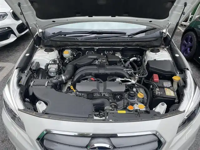 スバル レガシィ Ｂ４ リミテッド 道東・釧路十勝 2016(平28)年 3.6万km クリスタルホワイトP ワンオーナー/純正8インチSDナビ（CN-LR810DFA）/(BT/フルセグTV/CD/DVD)/アイボリー革シート/シートヒーター/(運転席/助手席/後席左右)/前席パワーシート/純正前方ドライブレコーダー/アイサイトver3/・プリクラッシュブレーキ/・ステレオカメラ/・誤発進抑制機能/・全車速追従機能/・車線逸脱抑制機能/アドバンスセイフティーパッケージ/・後側方警戒支援システム/・ハイビームアシスト/ブラインドスポットモニター/純正18インチアルミ/純正フロアマット/ETC2.0/取扱説明書/保証書/スペアキー