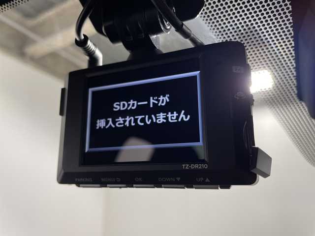 レクサス ＩＳ 300h Fスポーツ 福岡県 2023(令5)年 2.5万km ホワイトノーヴァガラスフレーク ワンオーナー/サンルーフ/ＯＰオレンジキャリパー/ビルトインＥＴＣ２．０/社外前後ドラレコ/ＴｏｙｏｔａＳａｆｔｙＳｅｎｓｅ/全方位カメラ/シートヒーター(D＋N)/シートベンチレーション(D＋N)/パワーシート(D＋N)/シートメモリ/純正１９インチＡＷ/保証書/取扱説明書/スペアキー×1/カードキー×1