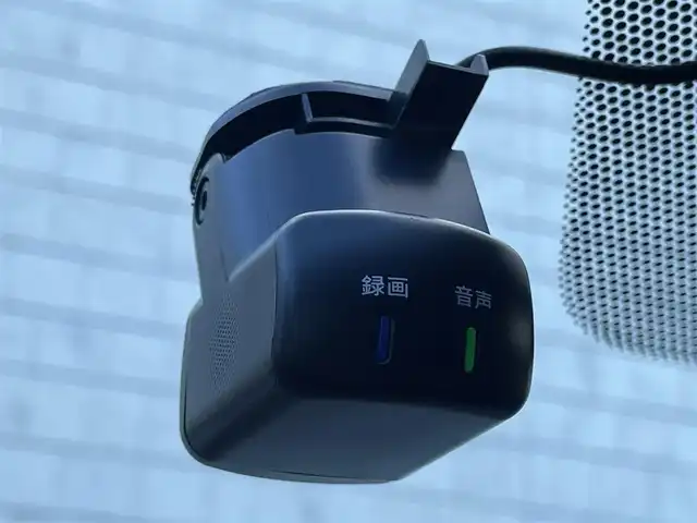 日産 キックス X ツートーンインテリアED 群馬県 2021(令3)年 5.1万km ラディアントレッド/ピュアブラック 2トーン 純正９インチＳＤナビ　/全周囲カメラ　/純正フルエアロ　/プロパイロット　/前後ドラレコ　/前席シートヒーター　/茶革シート　/ステアリングヒーター　/３眼ＬＥＤヘッドライト　/切削光輝純正１７インチアルミホイール/Bluetooth/フォグランプ/本革ステアリング/デジタルミラー/電動格納ミラー/フルセグ/パワーステアリング/アダプティブクルーズコントロール/純正ビルトインETC/純正フロアマット