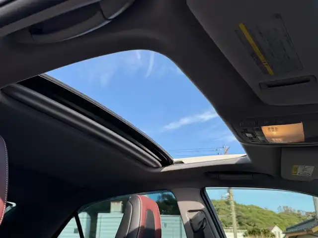 トヨタ クラウン ハイブリッド アスリートS ブラックスタイル 静岡県 2015(平27)年 3.8万km ホワイトパールクリスタルシャイン 走行37268キロ（登録時）/検査R8年1月15日まで/サンルーフ/テラロッサ（ダークレッド）革シート/純正HDDメーカーナビナビ・フルセグTV/パノラミックビューカメラ/ビルトインETC/ドライブレコーダー/クリアランスソナー/バックソナー/前席パワーシート/前席シートヒーター　/前席エアーシート/レーダークルーズコントロール/クリアランスソナー前後/電動リヤサンシェード/トランクスポイラー/トランクフードイージークローザー/純正18インチアルミホイール/LEDフォグランプ/スマートキー×2/プッシュスタート/純正フロアマット/純正ドアバイザー/カーテンエアB/車両取説＋ナビ取説/新車時保証書