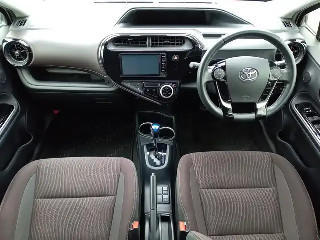 トヨタ アクア G 福井県 2017(平29)年 3.6万km ライムホワイトパールクリスタルシャイン 純正SDナビ/AM/FM/ワンセグ/BT/AUX/バックカメラ/トヨタセーフティセンス/クルーズコントロール/アイドリングストップ/レーンキープアシスト/横滑り防止装置/盗難防止装置/前後ドライブレコーダー/ビルトインETC/ダブルエアバッグ/LEDヘッドライト/Fフォグ/電格ウィンカーミラー/スマートキー