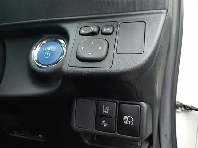 トヨタ アクア G 福井県 2017(平29)年 3.6万km ライムホワイトパールクリスタルシャイン 純正SDナビ/AM/FM/ワンセグ/BT/AUX/バックカメラ/トヨタセーフティセンス/クルーズコントロール/アイドリングストップ/レーンキープアシスト/横滑り防止装置/盗難防止装置/前後ドライブレコーダー/ビルトインETC/ダブルエアバッグ/LEDヘッドライト/Fフォグ/電格ウィンカーミラー/スマートキー