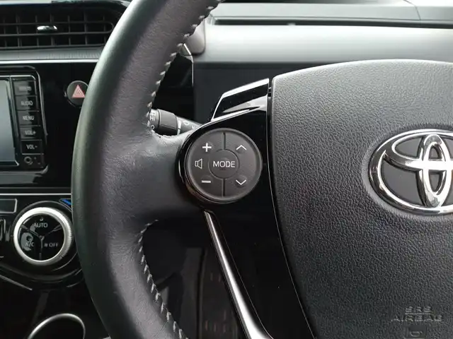 トヨタ アクア G 福井県 2017(平29)年 3.6万km ライムホワイトパールクリスタルシャイン 純正SDナビ/AM/FM/ワンセグ/BT/AUX/バックカメラ/トヨタセーフティセンス/クルーズコントロール/アイドリングストップ/レーンキープアシスト/横滑り防止装置/盗難防止装置/前後ドライブレコーダー/ビルトインETC/ダブルエアバッグ/LEDヘッドライト/Fフォグ/電格ウィンカーミラー/スマートキー