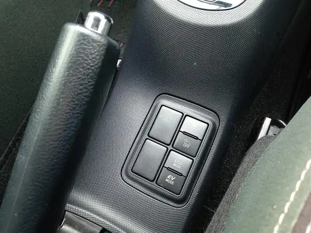 トヨタ アクア G 福井県 2017(平29)年 3.6万km ライムホワイトパールクリスタルシャイン 純正SDナビ/AM/FM/ワンセグ/BT/AUX/バックカメラ/トヨタセーフティセンス/クルーズコントロール/アイドリングストップ/レーンキープアシスト/横滑り防止装置/盗難防止装置/前後ドライブレコーダー/ビルトインETC/ダブルエアバッグ/LEDヘッドライト/Fフォグ/電格ウィンカーミラー/スマートキー