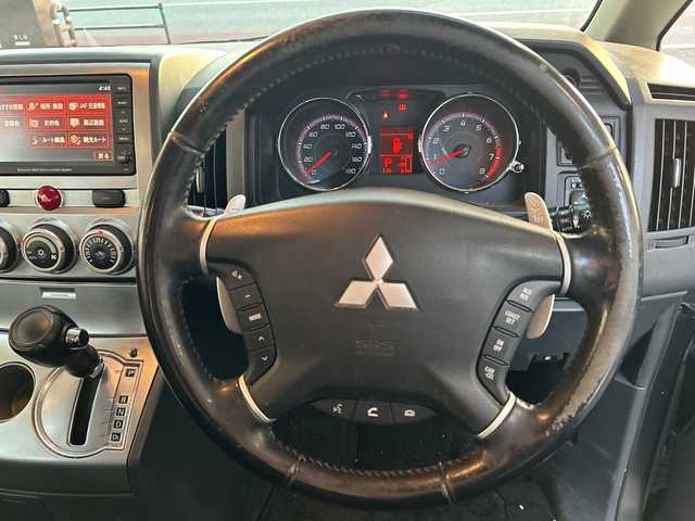 三菱 デリカＤ：５ C2 G－Navi package 福岡県 2008(平20)年 6.8万km 黒 純正ナビ/FM/AM/ハンズフリー/Pスライドドア（N後部）/パドルシフト/クルーズコントロール/フォグランプ/電動格納ミラー/ETC(ビルド）/フリップダウンモニター