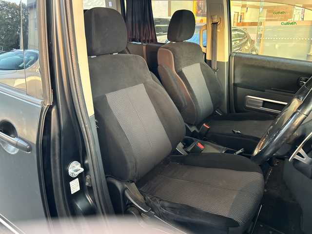 三菱 デリカＤ：５ C2 G－Navi package 福岡県 2008(平20)年 6.8万km 黒 純正ナビ/FM/AM/ハンズフリー/Pスライドドア（N後部）/パドルシフト/クルーズコントロール/フォグランプ/電動格納ミラー/ETC(ビルド）/フリップダウンモニター