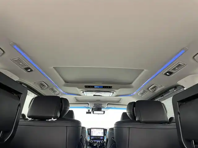 トヨタ ヴェルファイア Z Gエディション 岡山県 2019(平31)年 5.5万km ホワイトパールクリスタルシャイン アルパイン11インチナビ/【Bluetooth/フルセグTV/CD/DVD】/型番:EX112/サンルーフ/12.8インチフリップダウンモニター/型番:PXH12X-R-AV/１００Ｖ電源/両側パワースライドドア/レーダークルーズコントロール/ETC2.0/三眼LEDヘッドライト/衝突軽減ブレーキ/デジタルインナーミラー/ブラインドスポットモニター/前席シートヒーター/前席エアシート/ステアリングヒーター/前席パワーシート/シートメモリー/オートブレーキホールド/社外ドライブレコーダー/型番:DVR-C02W/社外レーダー/型番:ZERO705V