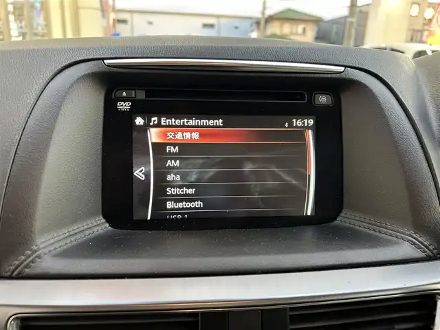 マツダ ＣＸ－５ 25S Lパッケージ 大阪府 2015(平27)年 5.3万km クリスタルホワイトパールマイカ ワンオーナー/革シート/前席パワーシート/前席シートヒーター/SDナビ フルセグTV CD DVD BT/バックカメラ/衝突被害軽減ブレーキ/レーダークルーズコントロール/レーンアシスト/ブラインドスポットモニタ/オートマチックハイビーム/LEDオートヘッドライト/フォグライト/スマートキー2個/バックソナー/ドラレコ/ETC/19インチアルミホイール/横滑り防止/ステアリングリモコン/W サイド カーテン エアバッグ/保証書 取説/禁煙車