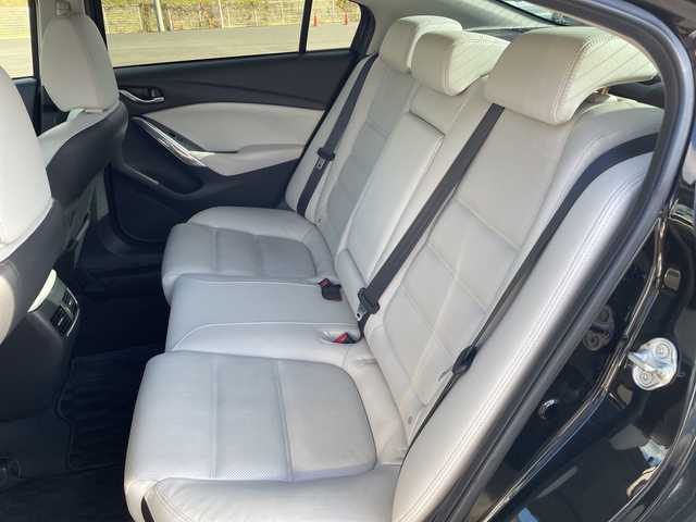 マツダ アテンザ セダン XD Lパッケージ 岡山県 2015(平27)年 18.2万km ジェットブラックマイカ 純正ナビ/フルセグTV、CD、DVD、Bluetooth/AM、FM/バックカメラ/BOSEサウンド/白革シート/前席シートヒーター/前席パワーシート/サンルーフ/ローダウン/パドルシフト/リアサンシェード/BSM/レーダークルーズコントロール/電動パーキングブレーキ/ETC