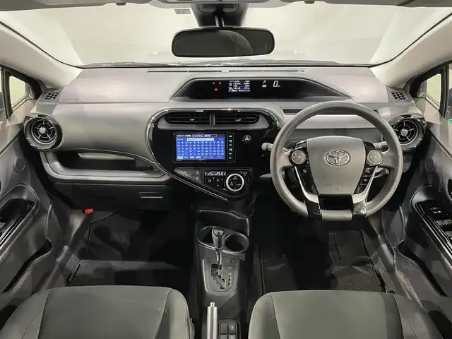 トヨタ アクア S スタイルブラック 愛知県 2020(令2)年 4.1万km ブラックマイカ 純正ＳＤナビ　/(Ｂｌｕｅｔｏｏｔｈ/地デジ/CD・DVD再生/FM/AM)/パノラマミックビューモニター　/トヨタセーフティセンスＣ　/　　-プリクラッシュセーフティ/　　-ディパーチャーアラート/　　-オートマチックハイビーム/先行車発進通知/ビルトインＥＴＣ　/クリアランスソナー　/ＬＥＤヘッドライト/純正フロアマット　/盗難防止装置/ＬＥＤフォグランプ/プッシュスタート/　　-スマートキー