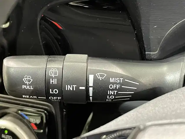 トヨタ アクア S スタイルブラック 愛知県 2020(令2)年 4.1万km ブラックマイカ 純正ＳＤナビ　/(Ｂｌｕｅｔｏｏｔｈ/地デジ/CD・DVD再生/FM/AM)/パノラマミックビューモニター　/トヨタセーフティセンスＣ　/　　-プリクラッシュセーフティ/　　-ディパーチャーアラート/　　-オートマチックハイビーム/先行車発進通知/ビルトインＥＴＣ　/クリアランスソナー　/ＬＥＤヘッドライト/純正フロアマット　/盗難防止装置/ＬＥＤフォグランプ/プッシュスタート/　　-スマートキー