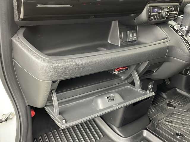 ホンダ Ｎ ＢＯＸ カスタム L 新潟県 2022(令4)年 1.7万km プラチナホワイトパール 禁煙車/ホンダセンシング/メモリナビ(フルセグ)/パワースライドドア/LEDヘッドライト/フォグライト/バックカメラ/ステアリングリモコン/シートヒーター/前方ドライブレコーダー/ETC/スペアキー/保証書・取説