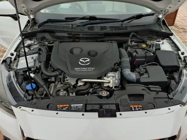 マツダ デミオ XD ツーリング Lパッケージ 新潟県 2015(平27)年 8.1万km スノーフレイクホワイトパールマイカ (株)IDOMが運営する【じしゃロン新潟店】の自社ローン専用車両になります。/こちらは現金またはオートローンご利用時の価格です。自社ローンご希望の方は別途その旨お申付け下さい/ワンオーナー/4WD/純正ナビ/FM/AM/CD/DVD/視聴可能/フルセグTV視聴可能(走行中視聴不可)/Bluetooth/AUX接続可能/バックカメラ/ETC/プッシュスタート/ヘッドアップディスプレイ/パドルシフト/前後ドライブレコーダー(DRV-MR8500)/電動格納ウィンカーミラー/ハーフレザーシート/純正フロアマット/横滑り防止装置/レーンキープアシスト機能/社外ホイール付きスタッドレスタイヤ車載/スマートキー