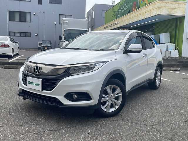 ホンダ ヴェゼル X ホンダセンシング 福井県 2019(令1)年 3.4万km プラチナホワイトパール ワンオーナー/純正メモリナビゲーション/（CD/DVD/BT）/フルセグテレビ/バックカメラ/4WD/ナビ装着スペシャルパッケージ/コンフォートビューパッケージ/ホンダセンシング/アダプティブクルーズコントロール/レーンキープアシスト/ドライブレコーダー/ETC(ビルトイン)/純正16インチアルミヒール/プッシュスタート/スマートキー/LEDヘッドライト/フォグランプ/USBポート/電動格納ミラー/アイドリングストップ/保証書/取扱説明書