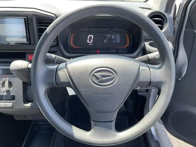 ダイハツ ミラ イース L SAⅢ 愛媛県 2020(令2)年 2.4万km ブライトシルバーメタリック 社外Carrozzeriaナビ（AVIC-RZ003）/・Bluetooth/バックカメラ/社外フロアマット/衝突軽減ブレーキ/横滑り防止装置/アイドリングストップ/オートマチックハイビーム/パーキングセンサー
