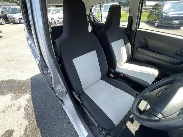 ダイハツ ミラ イース L SAⅢ 愛媛県 2020(令2)年 2.4万km ブライトシルバーメタリック 社外Carrozzeriaナビ（AVIC-RZ003）/・Bluetooth/バックカメラ/社外フロアマット/衝突軽減ブレーキ/横滑り防止装置/アイドリングストップ/オートマチックハイビーム/パーキングセンサー