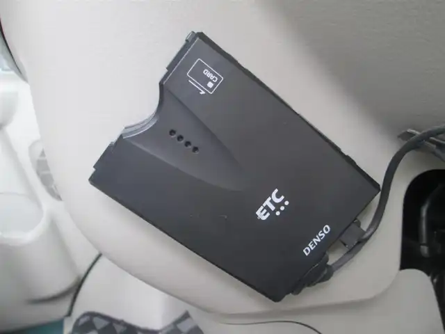 スズキ エブリィ ワゴン PZターボ スペシャル 千葉県 2018(平30)年 3.1万km ガーデニングアクアM ハイルーフ/純正ナビ、フルセグTV/バックカメラ/純正オーディオ【DVD/CD/BT/SD/USB】/レーダーブレーキサポート/両側パワースライドドア/左オートステップ/ローダウン(純正サス積込)/HIDヘッドライト&黄LEDフォグ(純正積込)/ナビ連動ステアリングスイッチ/革調シートカバー/メッキドアミラー(純正積込)/LED室内灯(純正積込)/社外ホーン(純正積込)/ルームミラー型前後ドライブレコーダー/ETC、スペアキー/取扱説明書/ナビ取扱説明書/新車時保証書/整備記録簿(R3/R5)