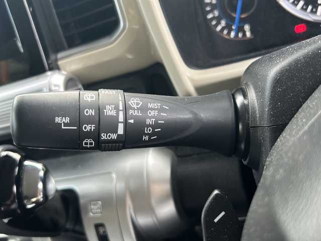スズキ クロスビー HYBRID MZ 沖縄県 2022(令4)年 2.9万km 黒Ⅱ 社外ナビ・TV・Bluetooth・CD・DVD/バックカメラ/ETC/ドライブレコーダー/オートライト/衝突軽減システム/コーナーセンサー/クルーズコントロール/シートヒーター/純正アルミ/ステアリングスイッチ/ウィンカーミラー/革巻きステアリング/電動格納ミラー/LEDヘッドライト