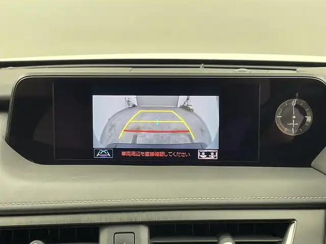 レクサス ＵＸ 250h Fスポーツ 岡山県 2020(令2)年 4.9万km ホワイトノーヴァガラスフレーク TRDフルエアロ/ムーンルーフ/白革シート/純正10.3インチメモリナビ/(CD/DVD/Carplay/USB/BT/フルセグTV)/レーダークルーズコントロール/衝突軽減ブレーキ/ビルトインETC2.0/シートヒーター/LEDヘッドライト/バックカメラ/ドライブレコーダー/ブラインドスポットモニター/ステアリングヒーター/D/N席パワーシート/電動リアゲート/前後コーナーセンサー/オートハイビーム/プッシュスタート/スマートキー/純正フロアマット/純正18インチアルミホール/新車保証書/取扱説明書/スペアキー×1/カードキー×１