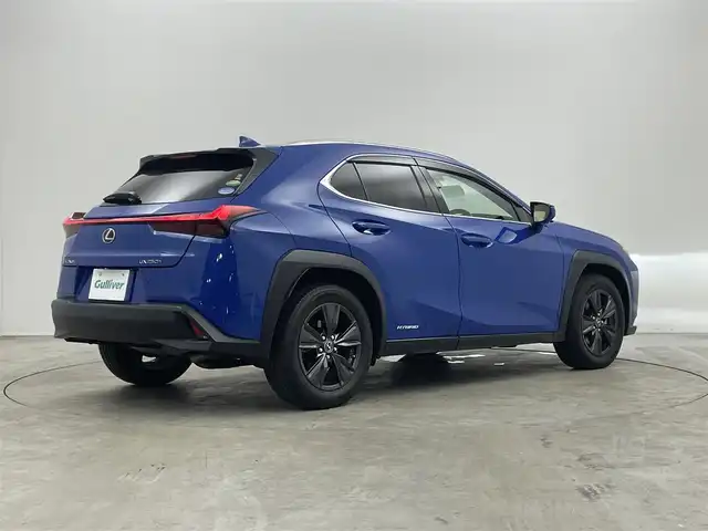 レクサス ＵＸ 250h バージョンC 埼玉県 2018(平30)年 2.9万km セレスティアルブルーガラスフレーク メーカーナビ　パノラミックビューモニター　ＢＳＭ　ビルトインＥＴＣ２．０　前後ドライブレコーダー　セーフティシステムプラス　レーダークルーズ　ステアリングヒーター　シートヒーター　メモリシート　ＬＥＤ