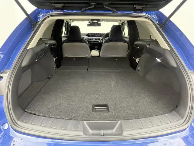 レクサス ＵＸ 250h バージョンC 埼玉県 2018(平30)年 2.9万km セレスティアルブルーガラスフレーク メーカーナビ　パノラミックビューモニター　ＢＳＭ　ビルトインＥＴＣ２．０　前後ドライブレコーダー　セーフティシステムプラス　レーダークルーズ　ステアリングヒーター　シートヒーター　メモリシート　ＬＥＤ