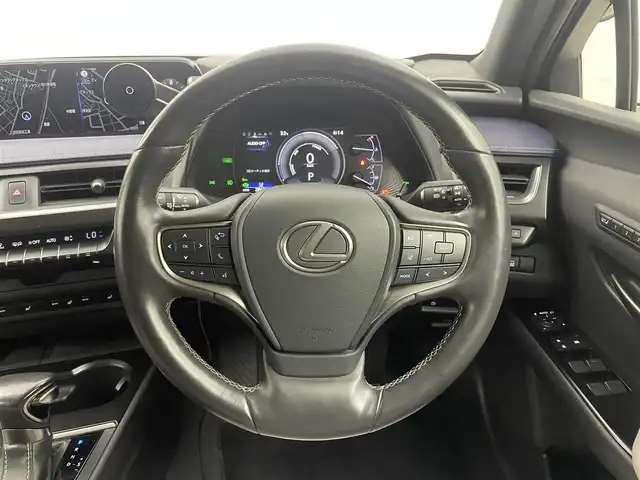 レクサス ＵＸ 250h バージョンC 埼玉県 2018(平30)年 2.9万km セレスティアルブルーガラスフレーク メーカーナビ　パノラミックビューモニター　ＢＳＭ　ビルトインＥＴＣ２．０　前後ドライブレコーダー　セーフティシステムプラス　レーダークルーズ　ステアリングヒーター　シートヒーター　メモリシート　ＬＥＤ