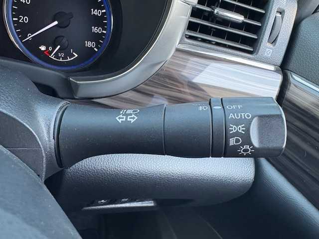 日産 エルグランド 250ハイウェイスターS 山形県 2019(平31)年 9.7万km ファントムブラック 社外ナビ/フルセグ/バックカメラ/エマージェンシーブレーキ/レーダークルコン/両側パワースライドドア/ハーフレザー/オットマンチェア/ドライブレコーダー/ビルトインETC/純正アルミホイール/LEDヘッドライト/プッシュスタート/スマートキー