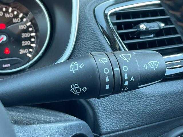 クライスラー・ジープ ジープ コンパス リミテッド 埼玉県 2020(令2)年 2.4万km ブリリアントブラッククリスタル ワンオーナー/黒革シート/アダプティブクルーズコントロール/純正メモリーナビ/(Bluetooth/USB/フルセグ)/バックカメラ/Ａｐｐｌｅ　Ｃａｒ　Ｐｌａｙ/ブラインドスポットモニター/シートヒーター/パークアシスト/クリアランスソナー/ＥＴＣ