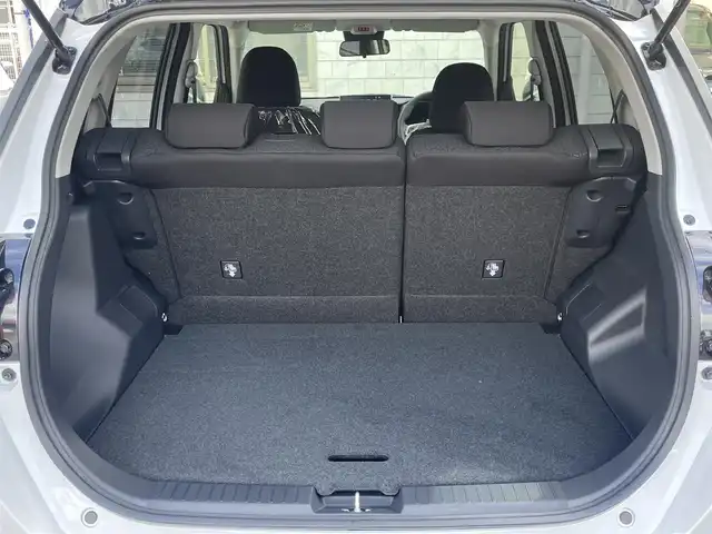 トヨタ ライズ Z 福岡県 2025(令7)年 0.1千km ブラックマイカメタリック/シャイニングホワイトパール ライズHV/登録時12km/ワンオーナー/モデリスタエアロ(フロント/サイド/リヤ)/2トーン(ブラックマイカメタリック/シャイニングホワイトパール)/純正9インチディスプレイオーディオ/　(AM/FM/Bluetooth/Android Auto/Apple CarPlay/フルセグTVキット)/パノラミックビューモニター/バック/フロント/サイドカメラ/スマートアシスト/・衝突警報/・衝突回避支援ブレーキ/・ブレーキ制御付誤発進抑制/・車線逸脱警報/・車線逸脱抑制制御/・路側逸脱警報/・ふらつき警報/・先行車発進お知らせ/・標識認識/・全車速追従機能/・レーンキープコントロール/ブラインドスポットモニター/コーナーセンサー/オートライト/リヤフォグランプ/純正17インチアルミホイール/革巻ステアリング/ステアリングスイッチ/シートヒーター(D/N)/USB端子×3/アクセサリーソケット/ISOFIX/スペアキー×1/保証書/取扱説明書/ナビ取扱説明書