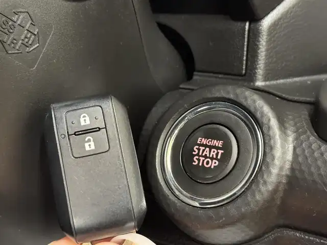 スズキ クロスビー HYBRID MZ 群馬県 2018(平30)年 7.3万km キャラバンアイボリーパールメタリック/ホワイト 2トーンルーフ スズキセーフティサポート/・衝突軽減ブレーキ/・レーンキープアシスト/・リヤコーナーセンサー/・オートマチックハイビーム/・クルーズコントロール/純正8インチナビ/　　フルセグTV/　　FM/AM/BT/SD/USB/MSV/別付けバックカメラ/LEDオートライト/フォグランプ/前席シートヒーター/純正16インチAW/純正ドライブレコーダー/純正フロアマット/純正ドアバイザー/パドルシフト/ヒーターミラー/横滑り防止機能/スマートキー/ビルトインETC