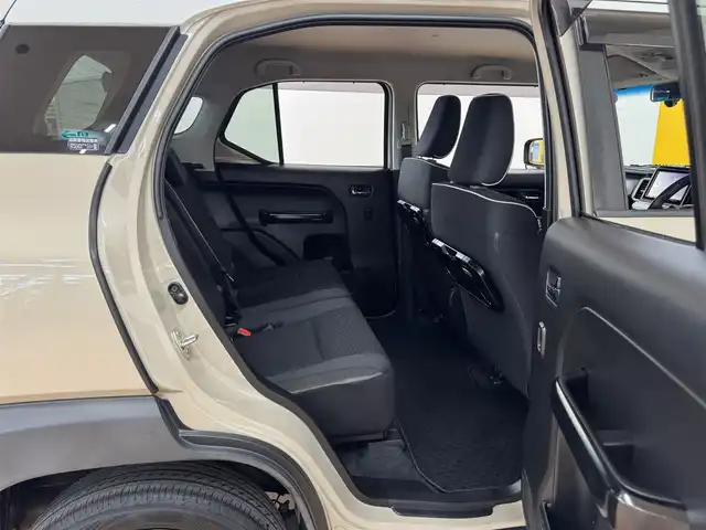 スズキ クロスビー HYBRID MZ 群馬県 2018(平30)年 7.3万km キャラバンアイボリーパールメタリック/ホワイト 2トーンルーフ スズキセーフティサポート/・衝突軽減ブレーキ/・レーンキープアシスト/・リヤコーナーセンサー/・オートマチックハイビーム/・クルーズコントロール/純正8インチナビ/　　フルセグTV/　　FM/AM/BT/SD/USB/MSV/別付けバックカメラ/LEDオートライト/フォグランプ/前席シートヒーター/純正16インチAW/純正ドライブレコーダー/純正フロアマット/純正ドアバイザー/パドルシフト/ヒーターミラー/横滑り防止機能/スマートキー/ビルトインETC