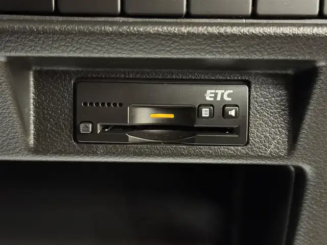 スズキ クロスビー HYBRID MZ 群馬県 2018(平30)年 7.3万km キャラバンアイボリーパールメタリック/ホワイト 2トーンルーフ スズキセーフティサポート/・衝突軽減ブレーキ/・レーンキープアシスト/・リヤコーナーセンサー/・オートマチックハイビーム/・クルーズコントロール/純正8インチナビ/　　フルセグTV/　　FM/AM/BT/SD/USB/MSV/別付けバックカメラ/LEDオートライト/フォグランプ/前席シートヒーター/純正16インチAW/純正ドライブレコーダー/純正フロアマット/純正ドアバイザー/パドルシフト/ヒーターミラー/横滑り防止機能/スマートキー/ビルトインETC