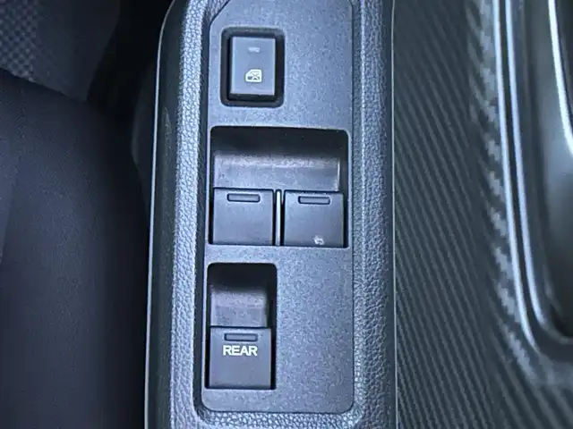 ホンダ Ｓ６６０ β 兵庫県 2015(平27)年 3.6万km プレミアムスターホワイトP 社外ポータブルナビ/バックカメラ/ETC/AM/FM/AUS/USB/ステアリングスイッチ/パドルシフト/プッシュスタート/純正フロアマット/純正アルミホイール/スマートキー/パワーステアリング/パワーウィンドウ/LEDヘッドライト/横滑り防止装置/衝突被害軽減システム