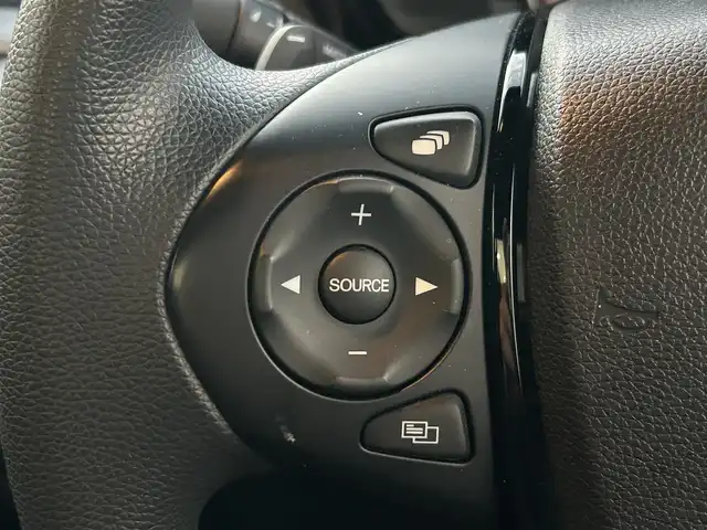 ホンダ Ｓ６６０ β 兵庫県 2015(平27)年 3.6万km プレミアムスターホワイトP 社外ポータブルナビ/バックカメラ/ETC/AM/FM/AUS/USB/ステアリングスイッチ/パドルシフト/プッシュスタート/純正フロアマット/純正アルミホイール/スマートキー/パワーステアリング/パワーウィンドウ/LEDヘッドライト/横滑り防止装置/衝突被害軽減システム