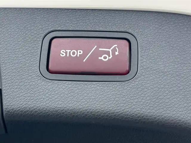 メルセデス・ベンツ ＧＬＡ１８０ 茨城県 2017(平29)年 5.2万km カルサイトホワイト RSP /衝突軽減B /ACC /LKA /BSM /ナビ /TV /Bカメラ /BT /USB /ハーフレザーシート /シートヒーター　/パドルシフト　/ETC2.0　/パドルシフト /電動リアゲート /LEDヘッドライト /純正17インチAW　/前後ドラレコ /ルーフレール /禁煙車