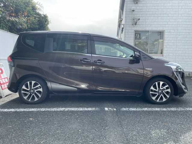 トヨタ シエンタ ハイブリッド ファンベースG 茨城県 2019(令1)年 6.6万km ヴィンテージブラウンパールクリスタルシャイン 純正ナビ【AM/FM/CD/DVD/BT/フルセグ】/両側パワースライドドア/クルーズコントロール/バックカメラ/車線逸脱警告システム/ETC2.0/ドライブレコーダー/LEDライト/フォグランプ/ステアリングスイッチ/コーナーセンサー/盗難防止システム/ホーンツイーター/横滑り防止装置/保証書/取扱説明書