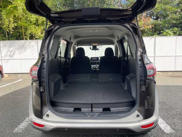 トヨタ シエンタ ハイブリッド ファンベースG 茨城県 2019(令1)年 6.6万km ヴィンテージブラウンパールクリスタルシャイン 純正ナビ【AM/FM/CD/DVD/BT/フルセグ】/両側パワースライドドア/クルーズコントロール/バックカメラ/車線逸脱警告システム/ETC2.0/ドライブレコーダー/LEDライト/フォグランプ/ステアリングスイッチ/コーナーセンサー/盗難防止システム/ホーンツイーター/横滑り防止装置/保証書/取扱説明書