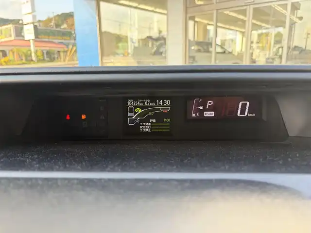 トヨタ アクア G G’s 兵庫県 2015(平27)年 10.5万km ホワイトパールクリスタルシャイン (株)IDOMが運営する【じしゃロン神戸名谷店】の自社ローン専用車両になりますこちらは現金またはオートローンご利用時の価格です。自社ローンご希望の方は別途その旨お申付け下さい。フルセグテレビ/バックカメラ/ウィンカーミラー/クルーズコントロール/ドアバイザー/プッシュスタート/ETC/カーボンボンネット調フィルム/F左右シートヒーター/デジタルインナーミラー