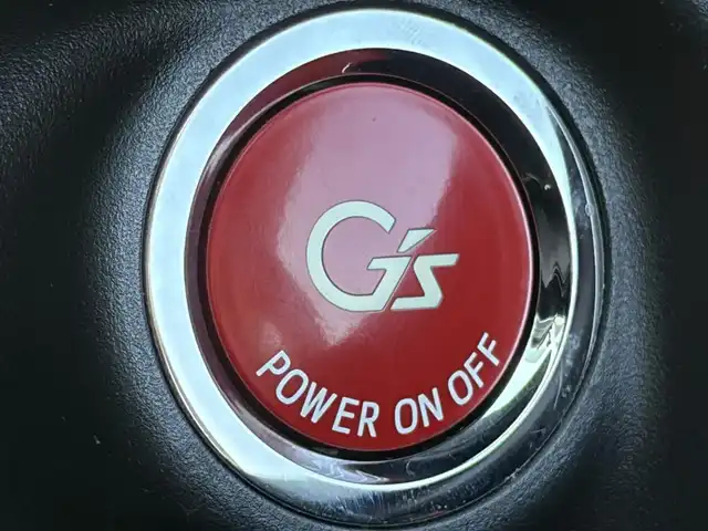 トヨタ アクア G G’s 兵庫県 2015(平27)年 10.5万km ホワイトパールクリスタルシャイン (株)IDOMが運営する【じしゃロン神戸名谷店】の自社ローン専用車両になりますこちらは現金またはオートローンご利用時の価格です。自社ローンご希望の方は別途その旨お申付け下さい。フルセグテレビ/バックカメラ/ウィンカーミラー/クルーズコントロール/ドアバイザー/プッシュスタート/ETC/カーボンボンネット調フィルム/F左右シートヒーター/デジタルインナーミラー