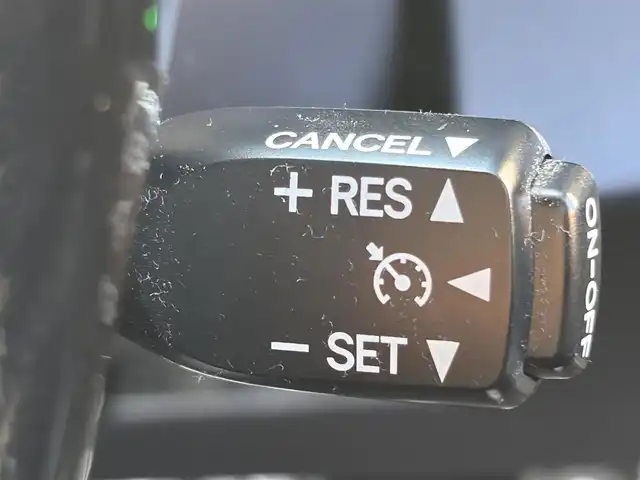 トヨタ アクア G G’s 兵庫県 2015(平27)年 10.5万km ホワイトパールクリスタルシャイン (株)IDOMが運営する【じしゃロン神戸名谷店】の自社ローン専用車両になりますこちらは現金またはオートローンご利用時の価格です。自社ローンご希望の方は別途その旨お申付け下さい。フルセグテレビ/バックカメラ/ウィンカーミラー/クルーズコントロール/ドアバイザー/プッシュスタート/ETC/カーボンボンネット調フィルム/F左右シートヒーター/デジタルインナーミラー